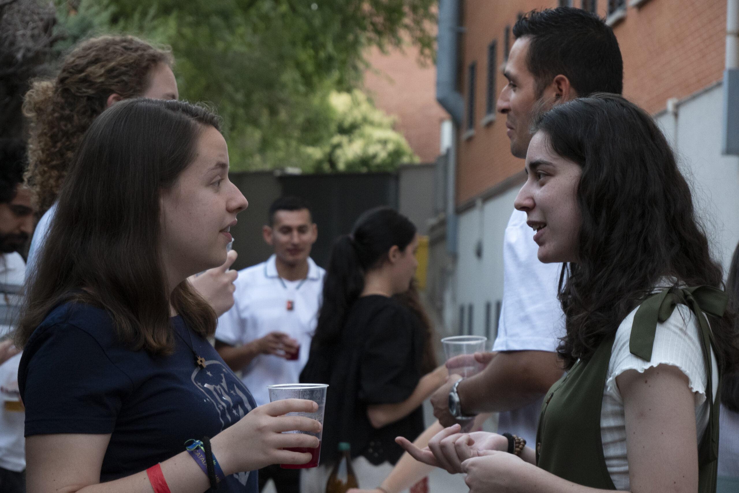 3 Ways to Practice the Art of Listening